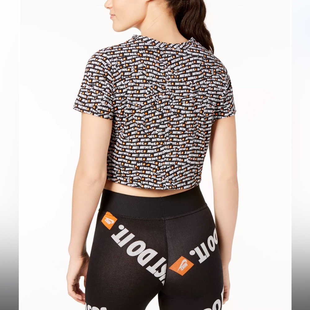 NIKE JUST DO IT Crop Top